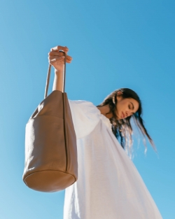 Bolso de hombro BIBA...