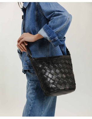 Bandolera de piel Lewisburg Negro | BIBA Shops