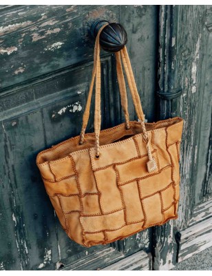 Bossa d'espatlla de pell Oley Negre | BIBA Shops