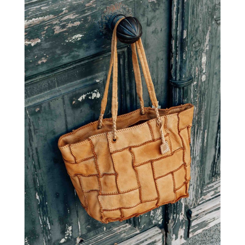 Bossa d'espatlla de pell Oley Negre | BIBA Shops