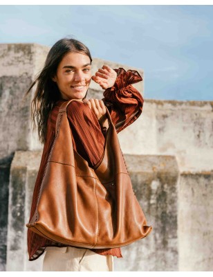 Leather shoulder bag Stockton Tan | BIBA Shops