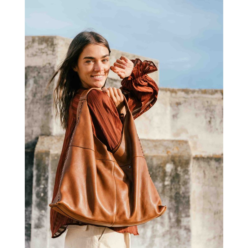 Leather shoulder bag Stockton Tan | BIBA Shops