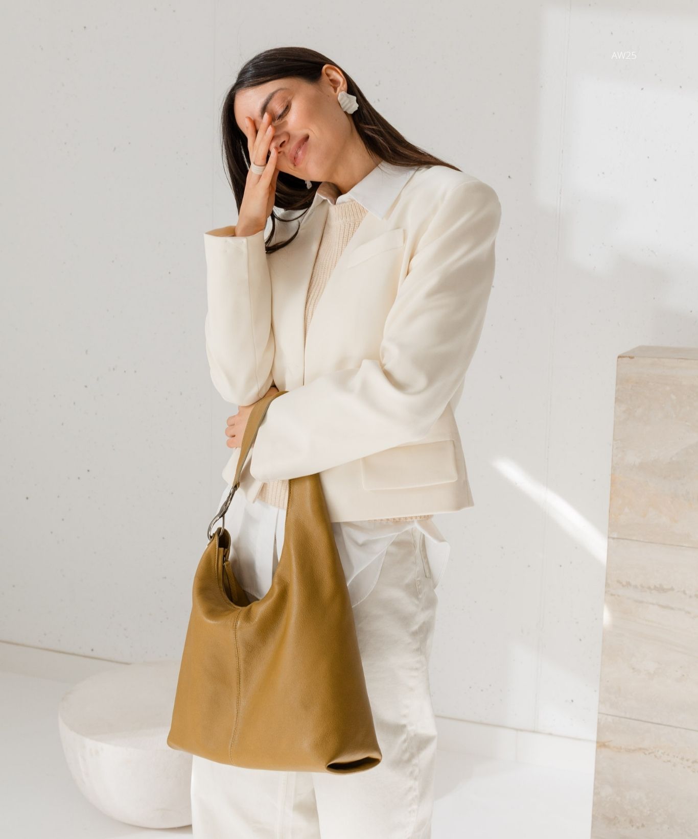 Silhouettes AW2526 - 1